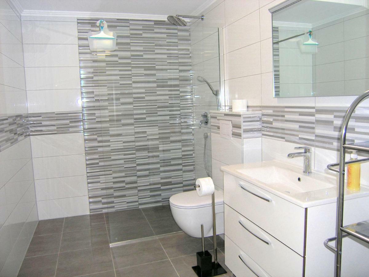 Apartmani Krajinovic Крк Екстер'єр фото