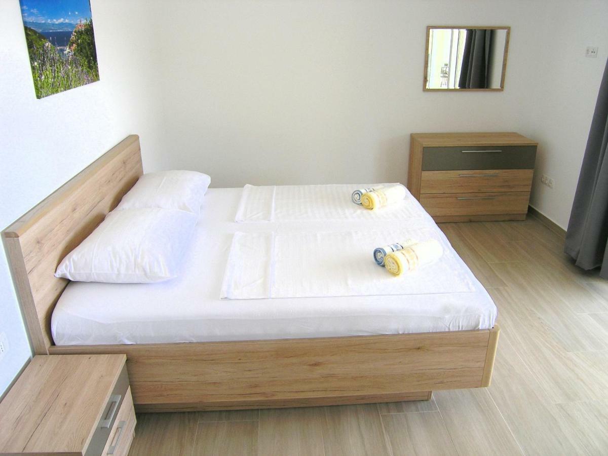 Apartmani Krajinovic Крк Екстер'єр фото