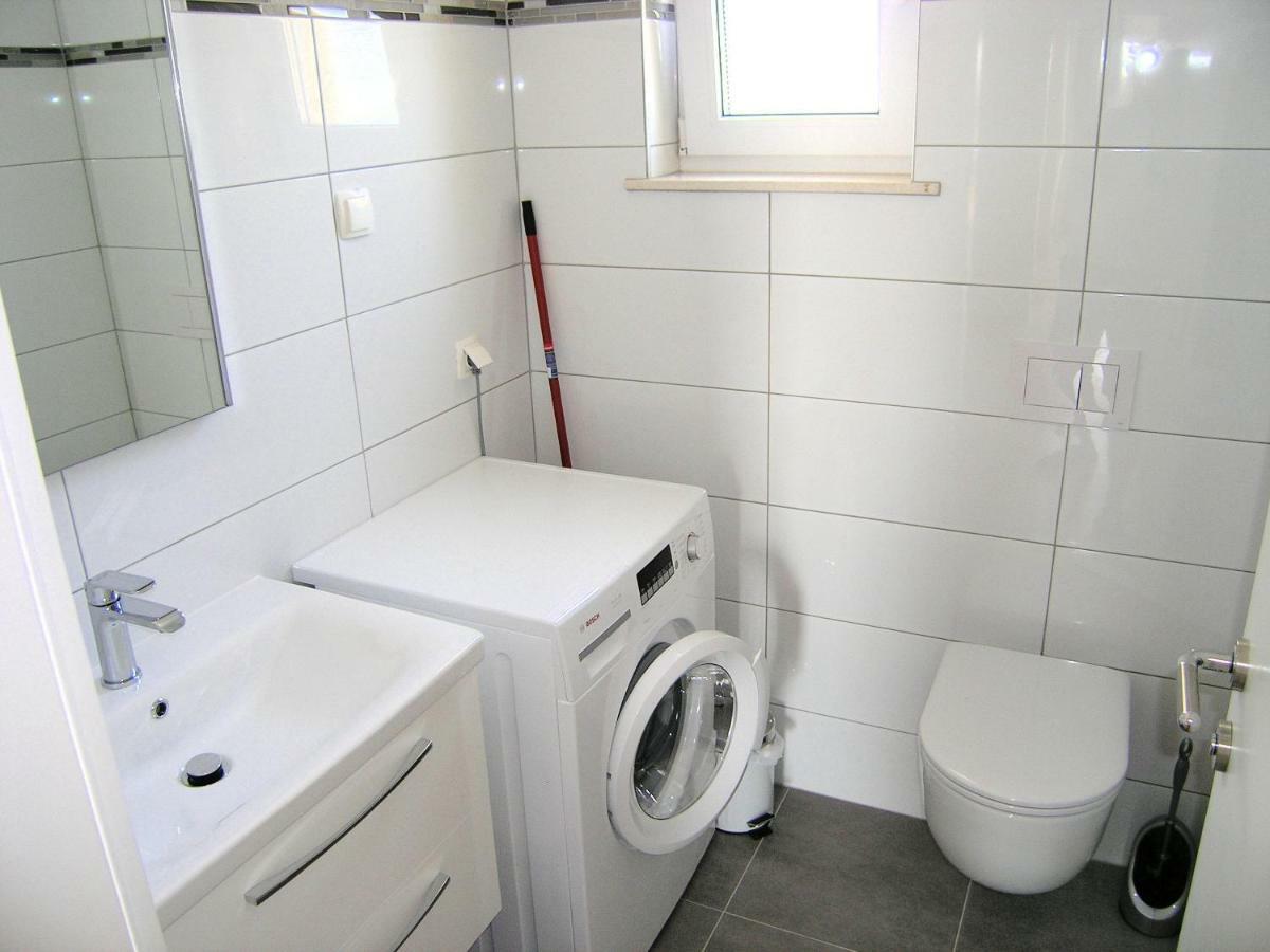 Apartmani Krajinovic Крк Екстер'єр фото
