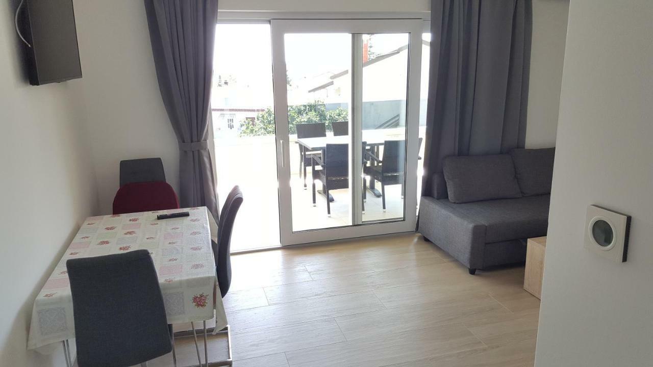 Apartmani Krajinovic Крк Екстер'єр фото