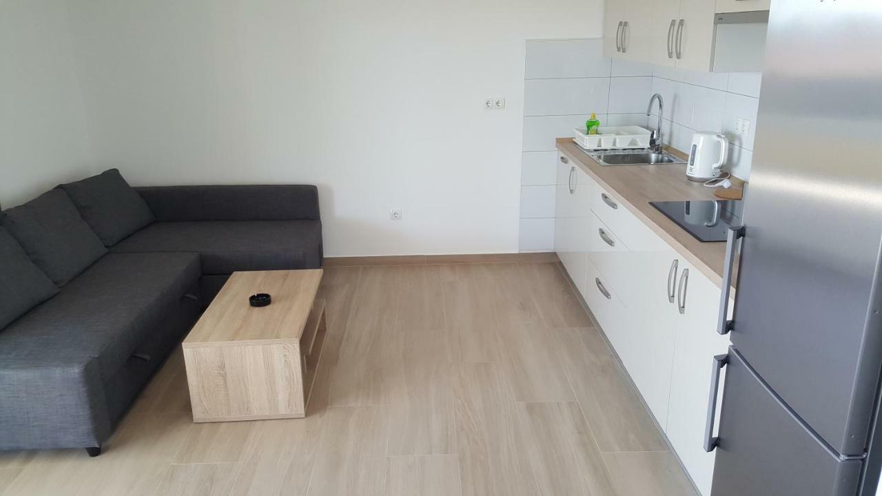 Apartmani Krajinovic Крк Екстер'єр фото